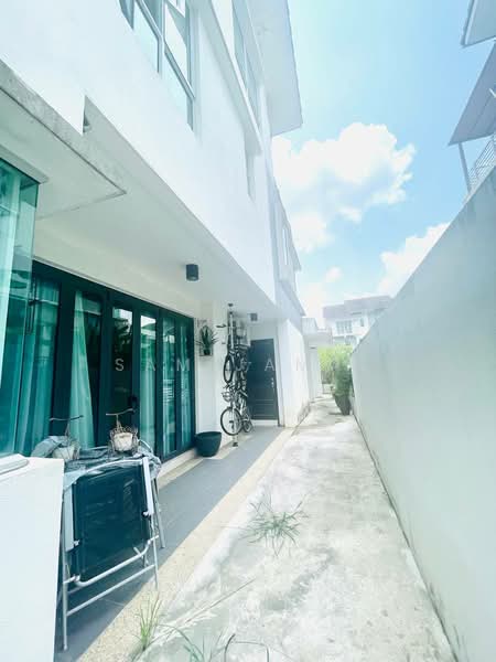 Rumah Teres 3-Tingkat untuk Dijual di Denai Alam (Shah Alam) - Sam Jamal - Exterior - PropertyGuru.com.my