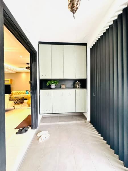 Rumah Teres 3-Tingkat untuk Dijual di Denai Alam (Shah Alam) - Sam Jamal - Living Room - PropertyGuru.com.my