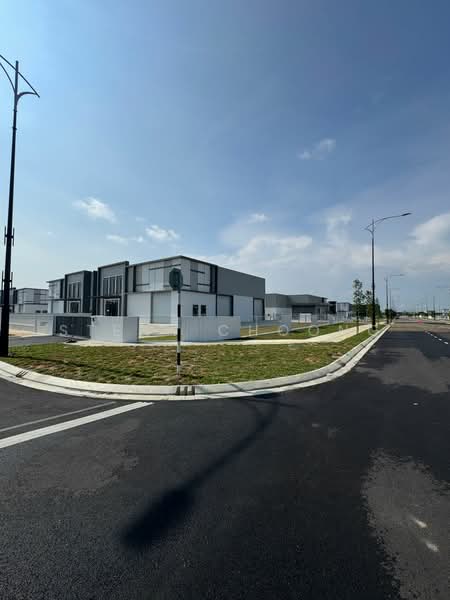 Kilang Berkembar untuk Disewa di Eco Business Park 1 (Johor Bahru) - Steph Choong - Exterior - PropertyGuru.com.my