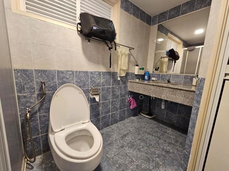 Rumah Teres 3-Tingkat untuk Dijual di Taman Bukit Segar Jaya 1 (Cheras) - Connie Wong - Bathroom - PropertyGuru.com.my