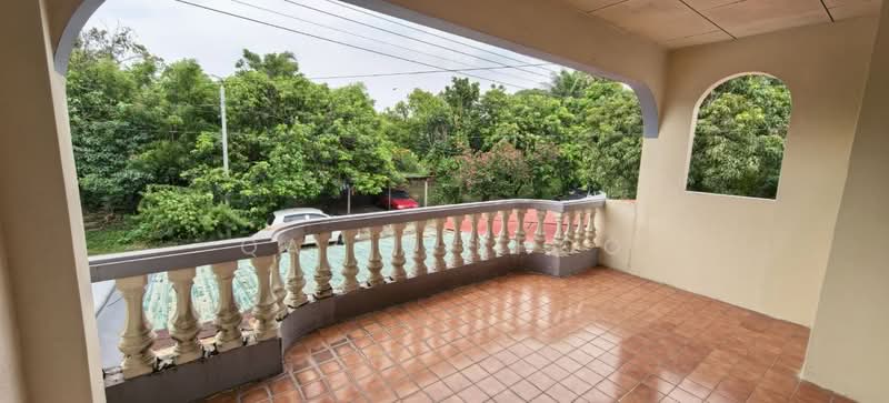 Rumah Teres 2-Tingkat untuk Dijual di Pekan Razaki (Ipoh) - Qazin Khoo - Balcony - PropertyGuru.com.my