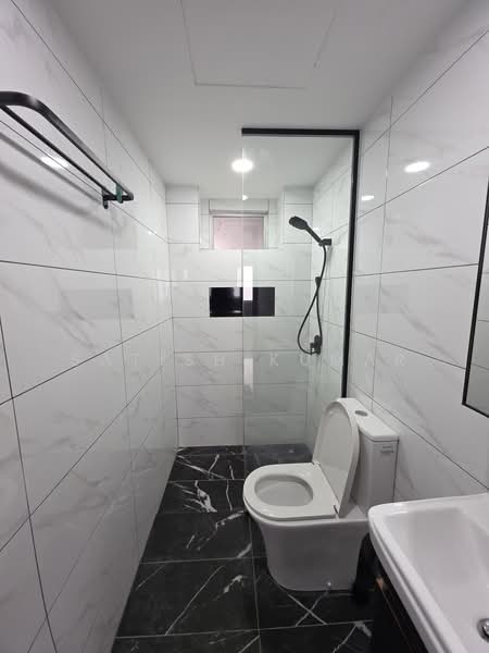Kediaman Servis untuk Disewa di Putra Majestik - Satish Kumar - Bathroom - PropertyGuru.com.my