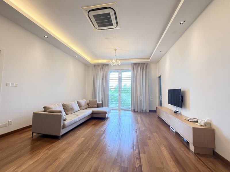 Bungalow House untuk Dijual di Tanjung Tokong (Penang) - Stefany Kee - Spacious Upper floor Living Area - PropertyGuru.com.my