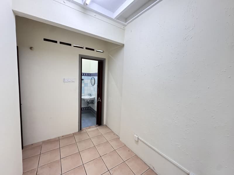 Rumah Teres 2-Tingkat untuk Dijual di Taman Pertama (Cheras) - Edward Ooi - Bathroom - PropertyGuru.com.my