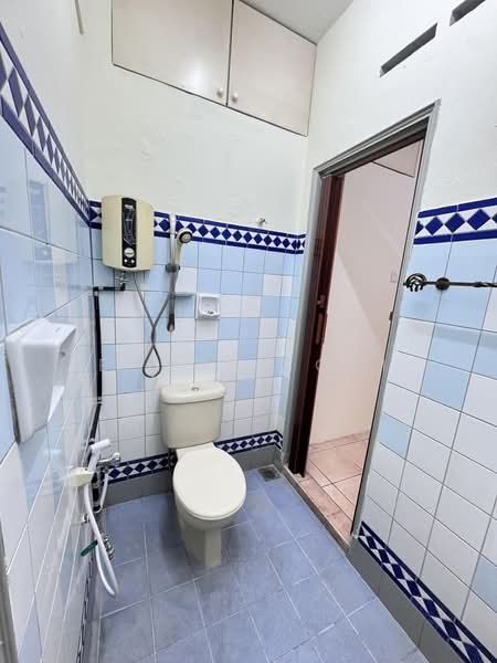 Rumah Teres 2-Tingkat untuk Dijual di Taman Bukit Segar (Cheras) - Edward Ooi - Bathroom - PropertyGuru.com.my