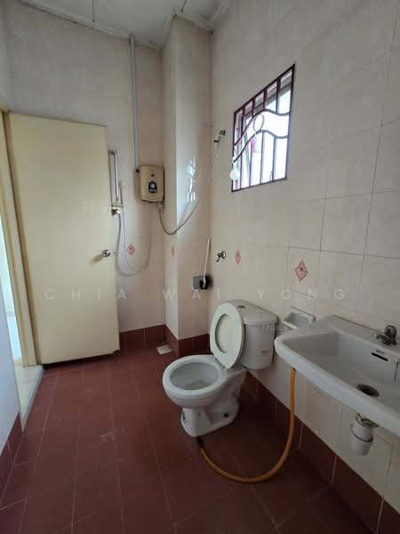 Terraced House for Sale in Bandar Puteri Klang (Klang) - Chia Wai Yong - Bathroom - PropertyGuru.com.my