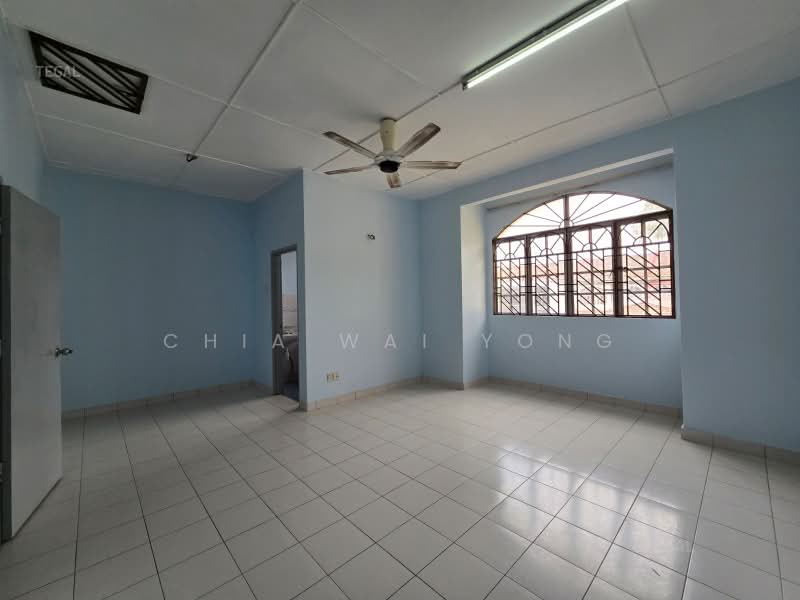 Terraced House for Sale in Bandar Puteri Klang (Klang) - Chia Wai Yong - Living Room - PropertyGuru.com.my