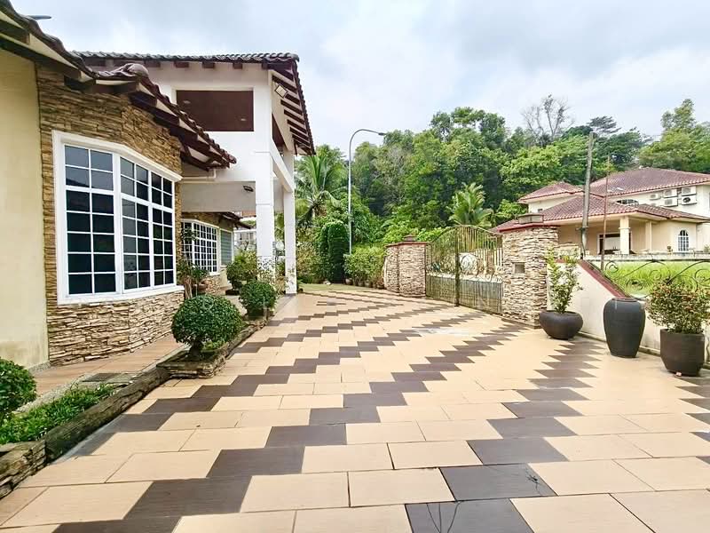 Bungalow House for Sale in Kota Damansara (Selangor) - NORFADILAH ZAINUDDIN - Exterior - PropertyGuru.com.my