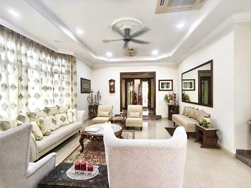 Bungalow House for Sale in Kota Damansara (Selangor) - NORFADILAH ZAINUDDIN - Living Room - PropertyGuru.com.my