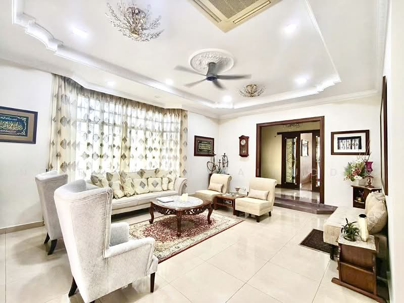 Bungalow House for Sale in Kota Damansara (Selangor) - NORFADILAH ZAINUDDIN - Living Room - PropertyGuru.com.my