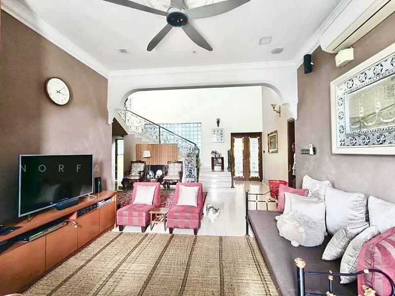 Bungalow House for Sale in Kota Damansara (Selangor) - NORFADILAH ZAINUDDIN - Living Room - PropertyGuru.com.my