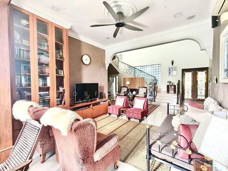 Bungalow House for Sale in Kota Damansara (Selangor) - NORFADILAH ZAINUDDIN - Living Room - PropertyGuru.com.my