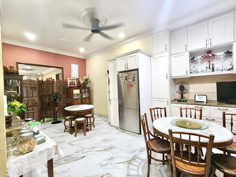 Bungalow House for Sale in Kota Damansara (Selangor) - NORFADILAH ZAINUDDIN - Kitchen - PropertyGuru.com.my