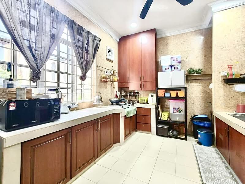Bungalow House for Sale in Kota Damansara (Selangor) - NORFADILAH ZAINUDDIN - Kitchen - PropertyGuru.com.my