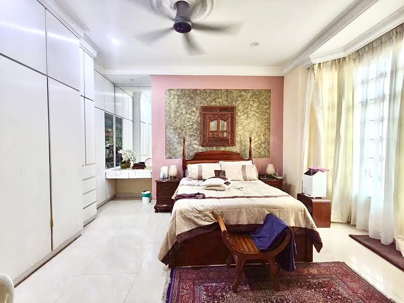 Bungalow House for Sale in Kota Damansara (Selangor) - NORFADILAH ZAINUDDIN - Bedroom - PropertyGuru.com.my