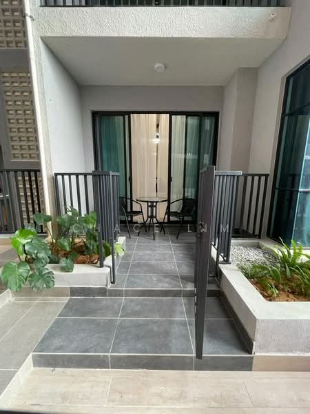 Kediaman Servis untuk Disewa di AraTre' Residences - Chace Lim - Balcony - PropertyGuru.com.my