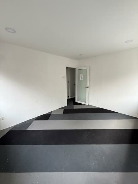 Shop / Office untuk Disewa di Taman Tun Dr Ismail (Kuala Lumpur) - Chun Wei - Interior - PropertyGuru.com.my