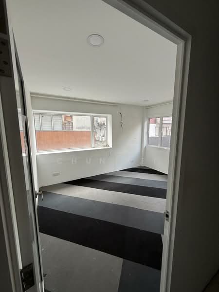 Shop / Office untuk Disewa di Taman Tun Dr Ismail (Kuala Lumpur) - Chun Wei - Interior - PropertyGuru.com.my