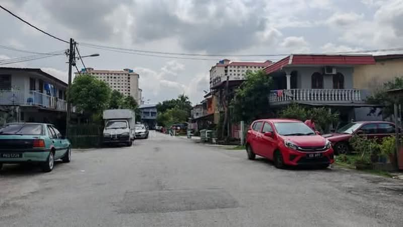 2-storey Terraced House for Sale in PJS 2, Taman Sri Medan (Petaling Jaya) - Hannee Tay - Exterior - PropertyGuru.com.my