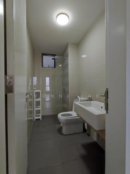 Kediaman Servis untuk Disewa di United Point (Residensi Berpadu) - Yvonne Lau - Bathroom - PropertyGuru.com.my
