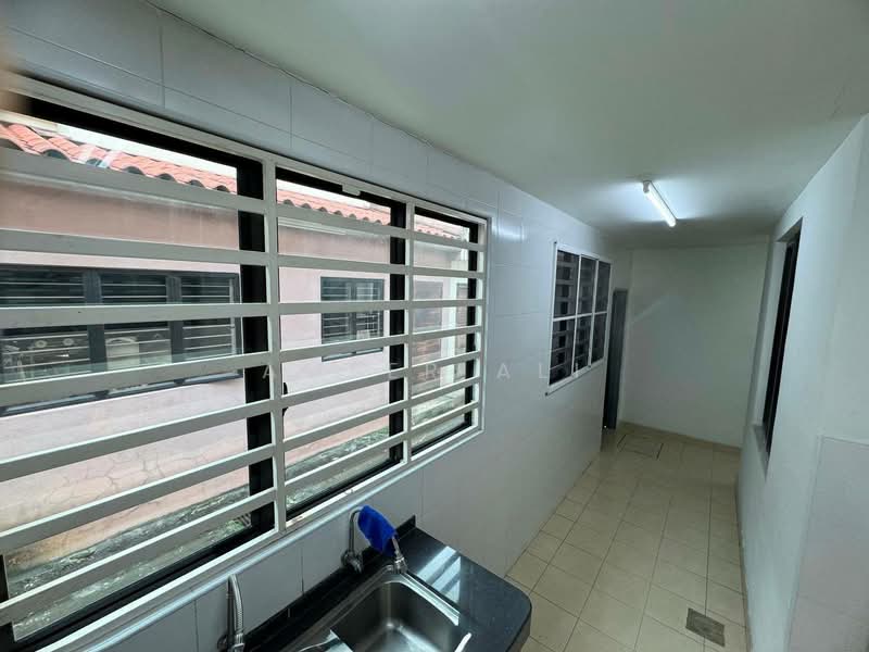 Rumah Teres untuk Dijual di Alam Impian (Shah Alam) - Ameer Ali - Kitchen - PropertyGuru.com.my