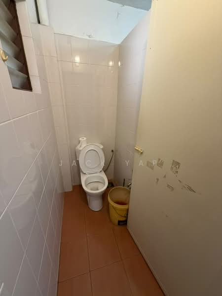 1-storey Terraced House for Sale in Kepong Baru (Kepong) - Jack Yap - Bathroom - PropertyGuru.com.my