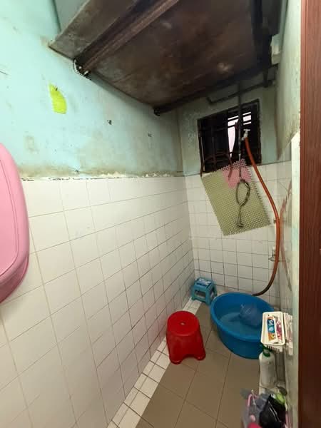 Rumah Flat untuk Dijual di Flat Tasek 64 - Nikko Soh - Bathroom - PropertyGuru.com.my