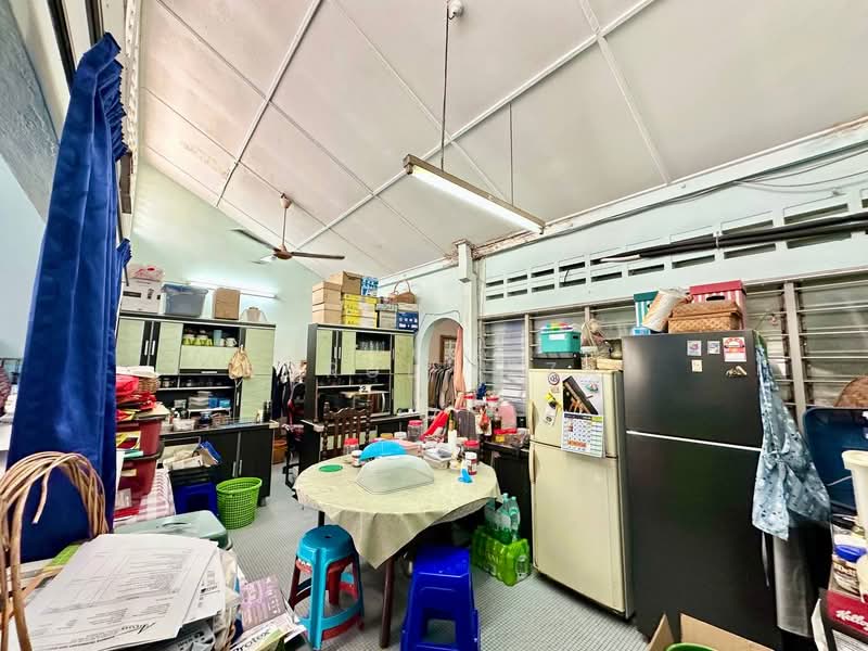 Rumah Teres 1-Tingkat untuk Dijual di Kelana Jaya (Petaling Jaya) - Nurul Izza - Kitchen - PropertyGuru.com.my