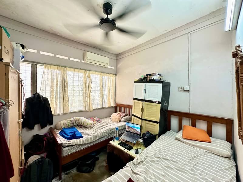 Rumah Teres 1-Tingkat untuk Dijual di Kelana Jaya (Petaling Jaya) - Nurul Izza - Bedroom - PropertyGuru.com.my