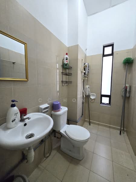 Condominium for Sale at Rivercity Condominium - CC Hong - Bathroom - PropertyGuru.com.my