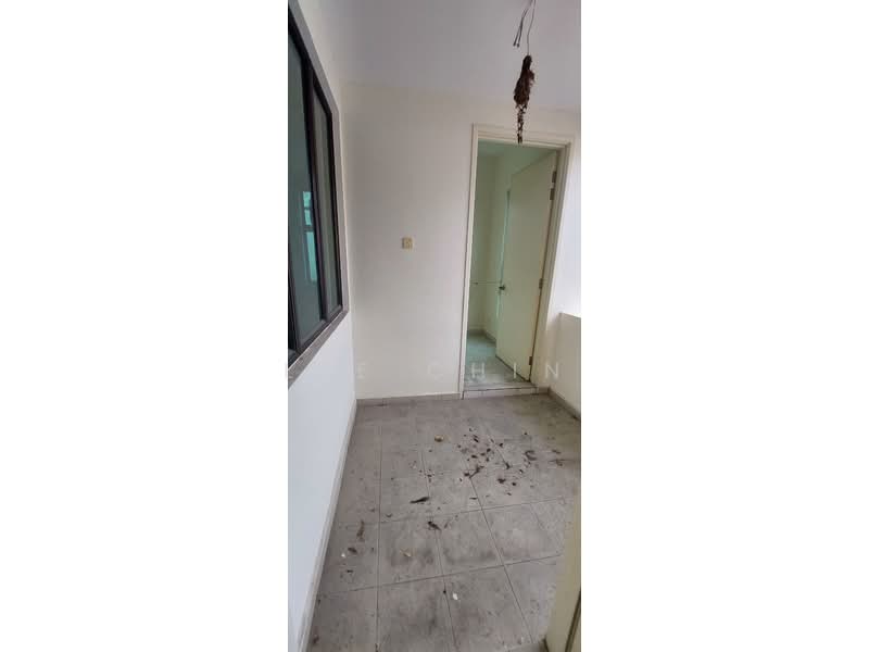 Townhouse for Sale in Bandar Tun Hussein Onn (Cheras) - Lee Chin - Balcony - PropertyGuru.com.my