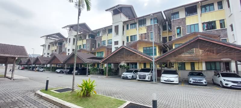 Townhouse for Sale in Bandar Tun Hussein Onn (Cheras) - Lee Chin - Exterior - PropertyGuru.com.my