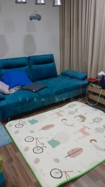 Kediaman Servis untuk Dijual di The Sky Executive Suites - Sean Yeoh - Living Room - PropertyGuru.com.my