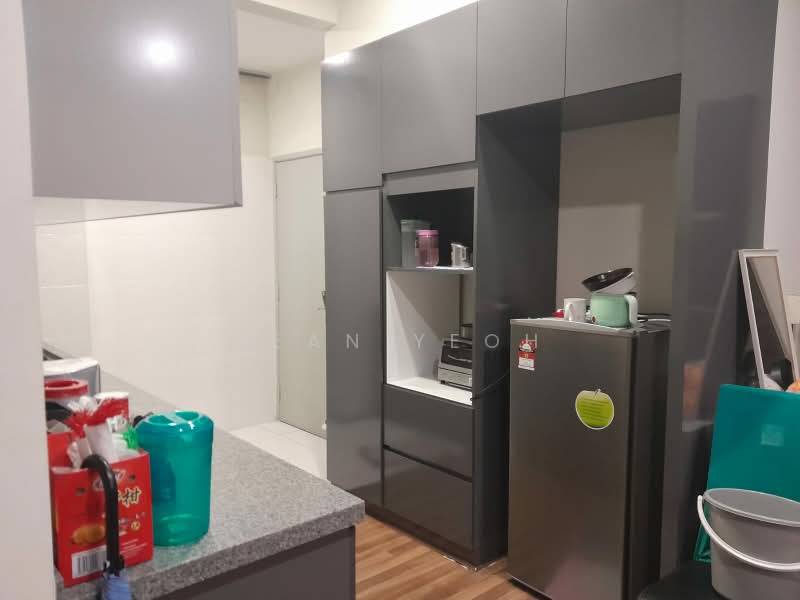 Kediaman Servis untuk Dijual di The Sky Executive Suites - Sean Yeoh - Kitchen - PropertyGuru.com.my
