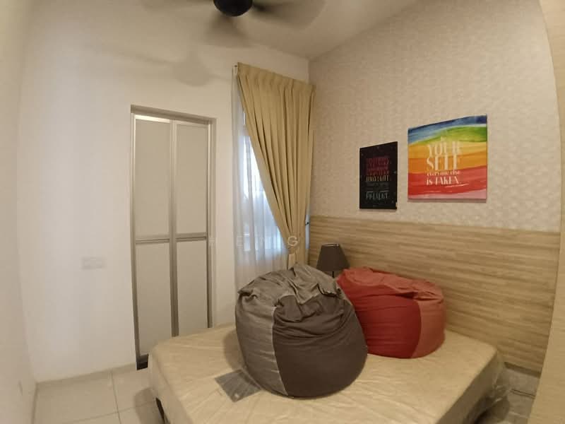 2-storey Terraced House for Sale in Taman Mount Austin (Tebrau) - Heng . - Bedroom - PropertyGuru.com.my