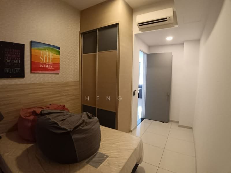 2-storey Terraced House for Sale in Taman Mount Austin (Tebrau) - Heng . - Bedroom - PropertyGuru.com.my