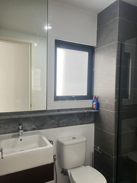 Condominium for Sale at Verdana - Michelle Yeap - Bathroom - PropertyGuru.com.my