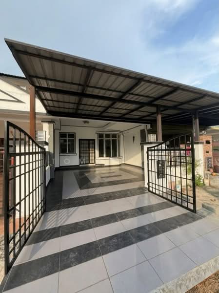 2-storey Terraced House for Sale in Taman Nusa Bestari (Iskandar Puteri (Nusajaya)) - Tommy Tai - Exterior - PropertyGuru.com.my