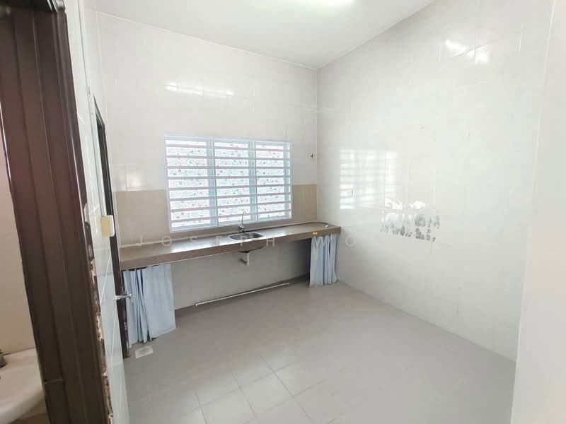 Rumah Teres 2-Tingkat untuk Dijual di Taman Rapat Permai (Ipoh) - Joseph Wong - Kitchen - PropertyGuru.com.my