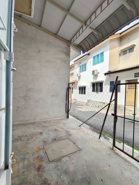 Rumah Teres 2-Tingkat untuk Dijual di Taman Rapat Permai (Ipoh) - Joseph Wong - Exterior - PropertyGuru.com.my