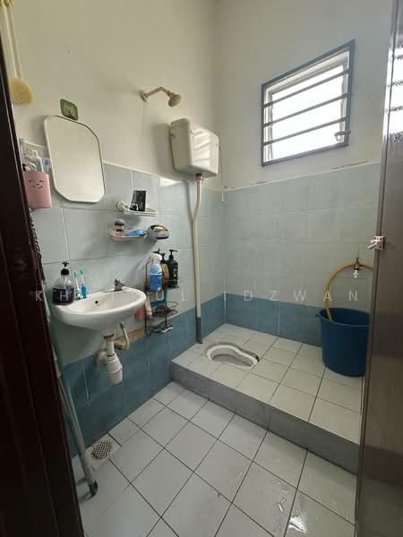 Terraced House for Sale in Seremban (Negeri Sembilan) - Khairul Idzwan - Bathroom - PropertyGuru.com.my