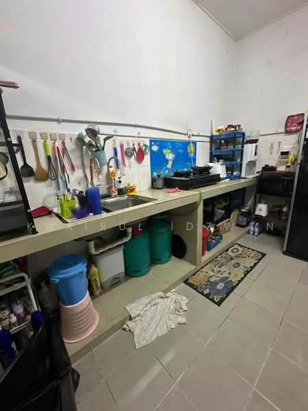 Terraced House for Sale in Seremban (Negeri Sembilan) - Khairul Idzwan - Kitchen - PropertyGuru.com.my