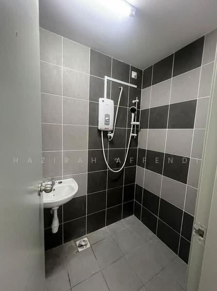 Service Residence for Rent at Residensi Mutiara Kajang 2 - Hazirah Affendi - Bathroom - PropertyGuru.com.my
