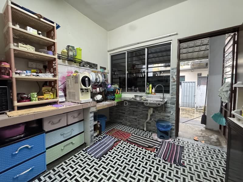 2-storey Terraced House for Sale in Pandan Perdana (Ampang) - Edward Ooi - Kitchen - PropertyGuru.com.my