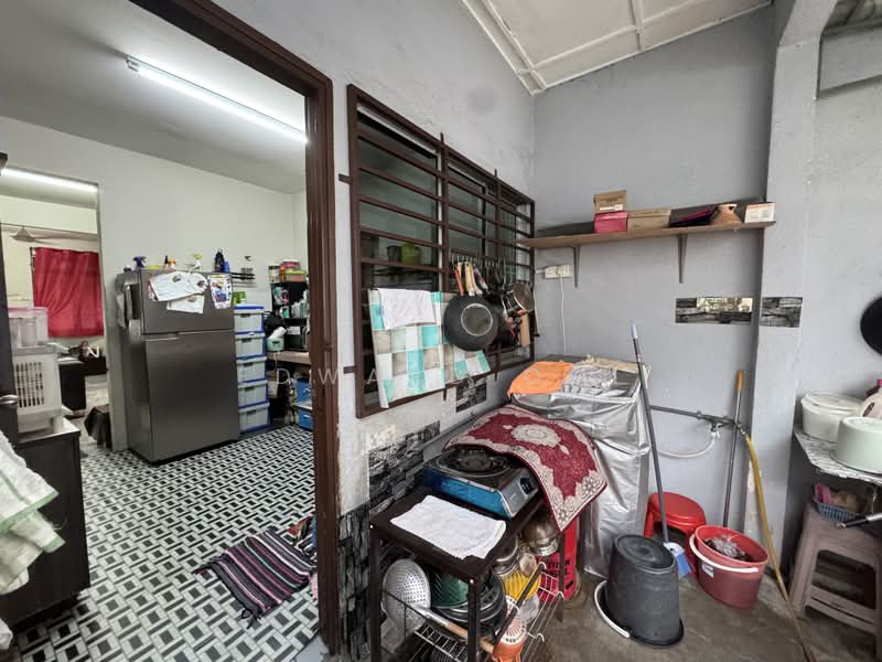 Rumah Teres 2-Tingkat untuk Dijual di Taman Pertama (Cheras) - Edward Ooi - Kitchen - PropertyGuru.com.my