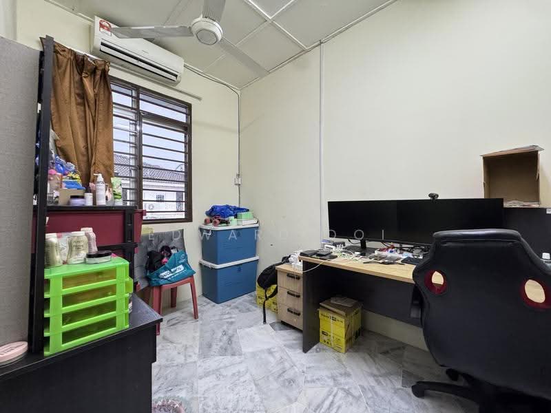 Rumah Teres 2-Tingkat untuk Dijual di Taman Pertama (Cheras) - Edward Ooi - Study - PropertyGuru.com.my