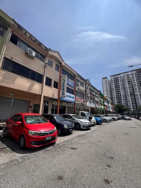 Shop / Office for Rent in Taman Petaling Utama (Petaling Jaya) - Loh KC - Exterior - PropertyGuru.com.my