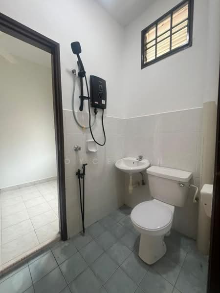 2-storey Terraced House for Rent in Mutiara Rini (Skudai) - Joyce Tan - Bathroom - PropertyGuru.com.my