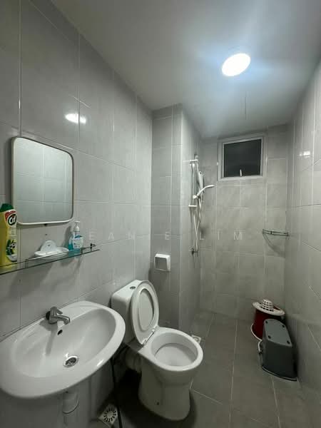 Kondominium untuk Disewa di i-Santorini - Jeanie Lim - Bathroom - PropertyGuru.com.my