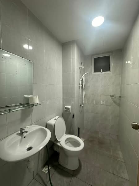 Kondominium untuk Disewa di i-Santorini - Jeanie Lim - Bathroom - PropertyGuru.com.my